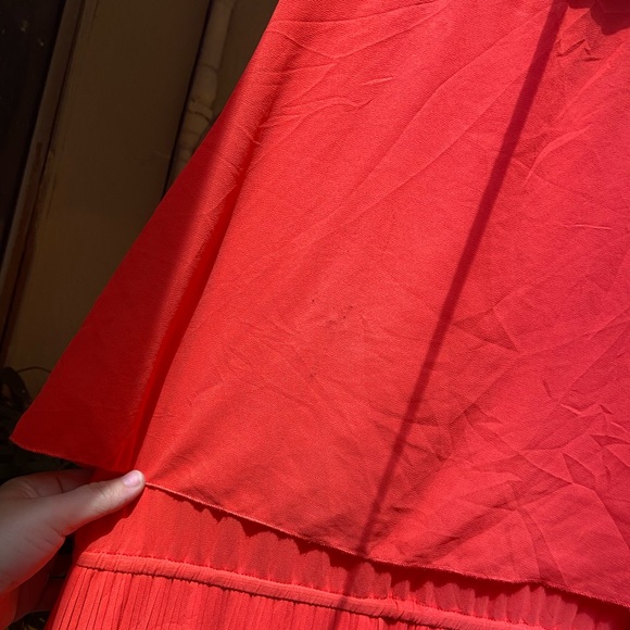 6️⃣5️⃣0️⃣ Pleated Long Dress. Size-L ( Can fit M too) - Picture 9 of 11